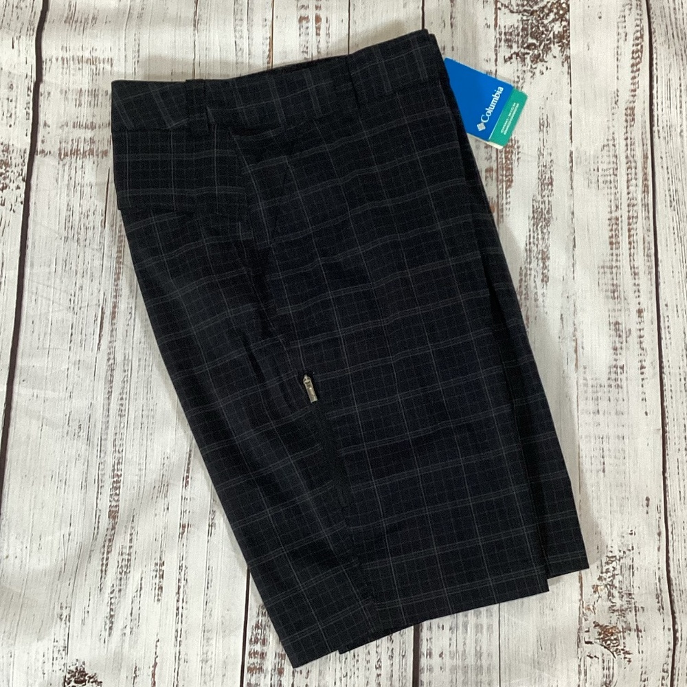 709. Columbia Women’s Plaid Golf Shorts | NWT Size 12